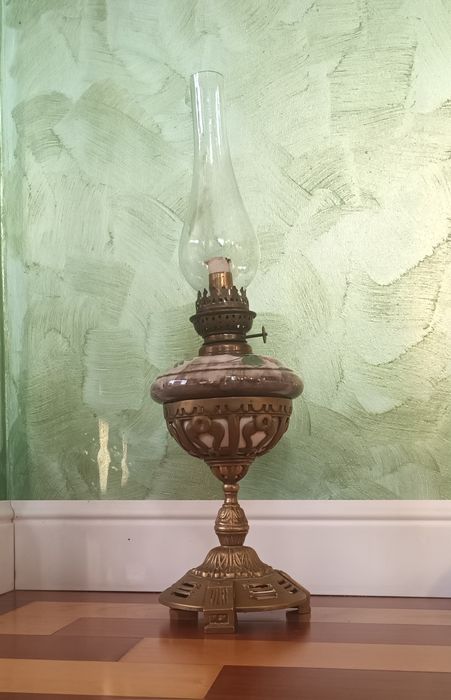 Lampa veche pe Gaz, Bronz și Maiolica