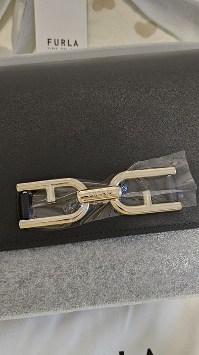 Фурла/ Furla чистно нова