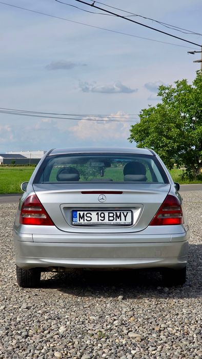 MERCEDES-BENZ E-Class 2004 — imagine 2