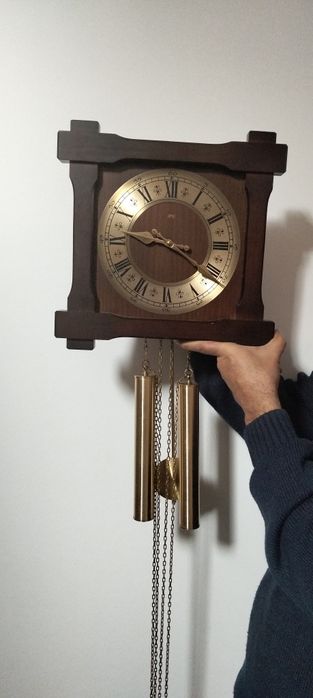 Vând ces de perete Colecție