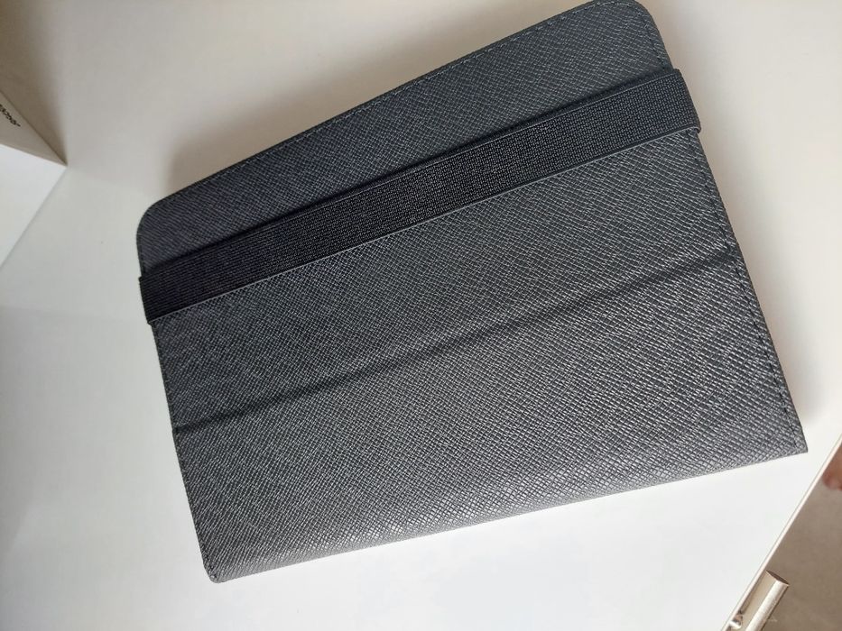 Калъф тефтер за таблет