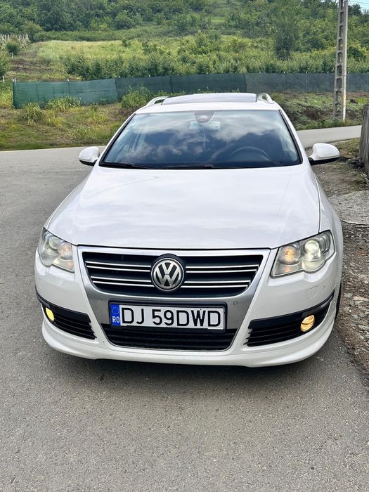 Volkswagen Passat B6 R-Line 4Motion – 2.0 TDI 140 CP – Manuală – 2010