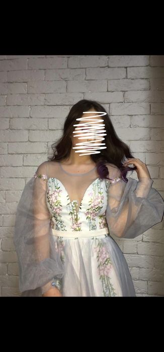 Вечернее голубое платье