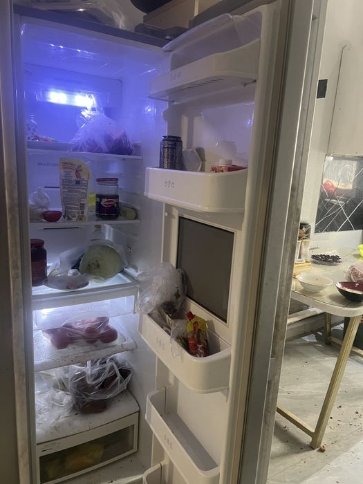 Продам холодильник двух камерный