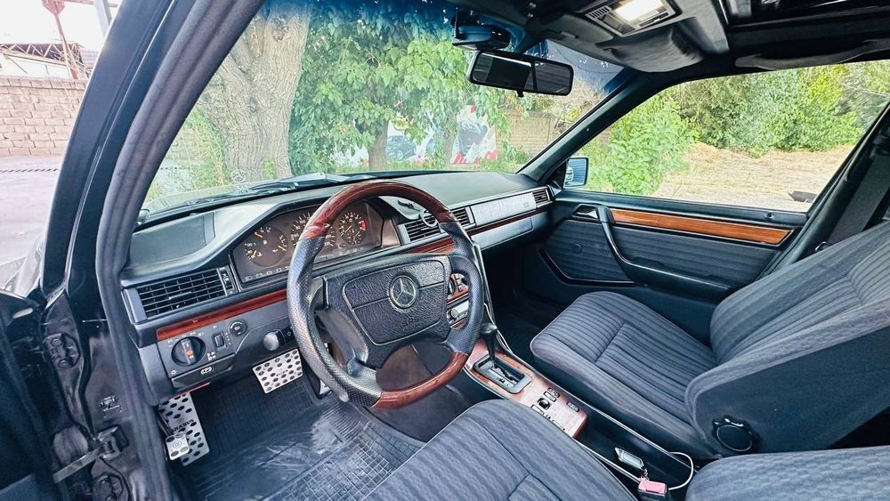 Mersedes W124 автомат метан