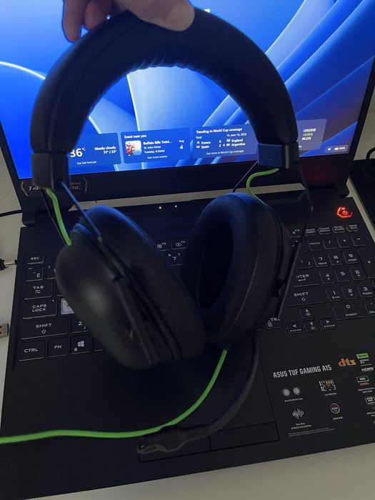 Ноутбук Asus TUF Gaming A15 FA506NF с девайсами