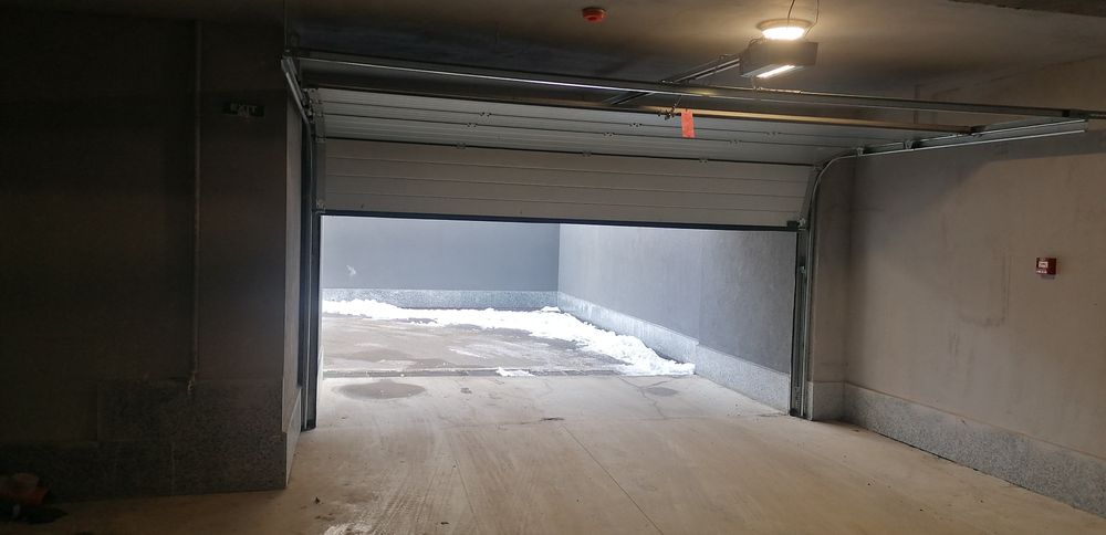 Дава се под наем Гараж / Паркомясто в София, Младост 1А - 22 кв.м за 154.53 € - Снимка #4