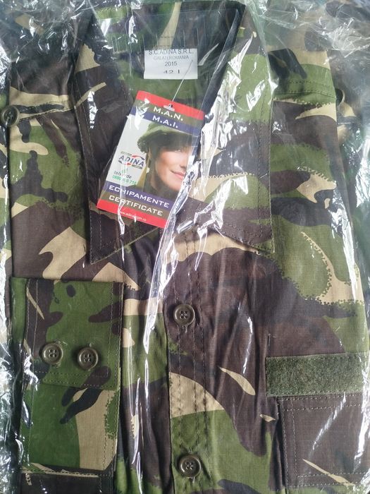Costum militar ristop