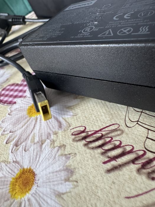 Încărcător Original Lenovo 90W 20V Mufă Dreptunghiulară (Slim Tip)
