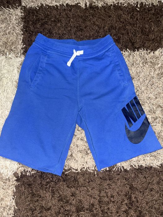 Pantaloni nike (puma adidas vans jordan)