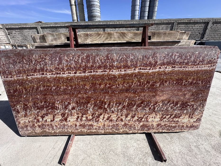 Мрамор оникс гранит