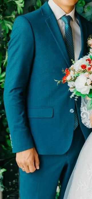 Костюм двойка с галстуком и рубашкой