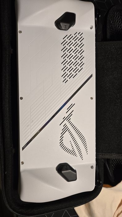 ASUS ROG Ally Z1e 74Wh