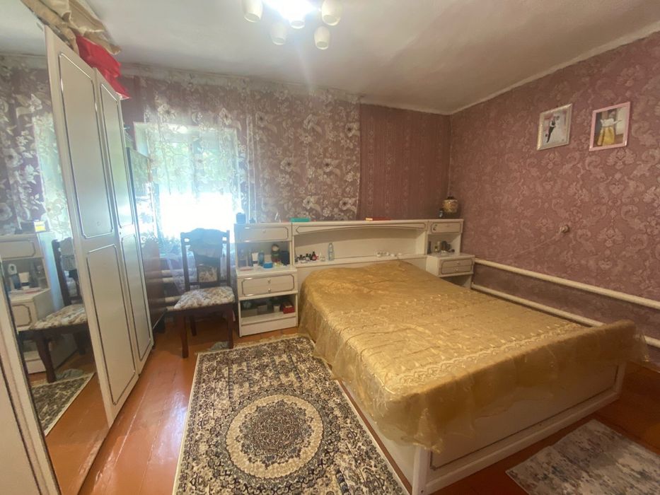 Продам спальный гарнитур