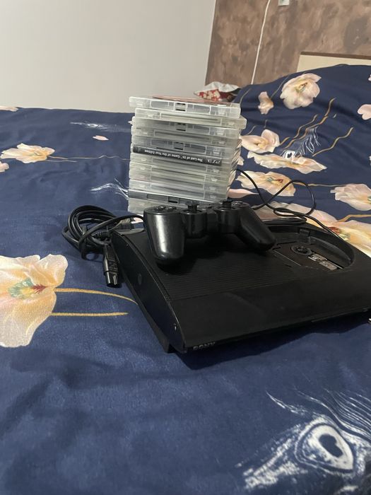 Vand PS3 in stare intacta