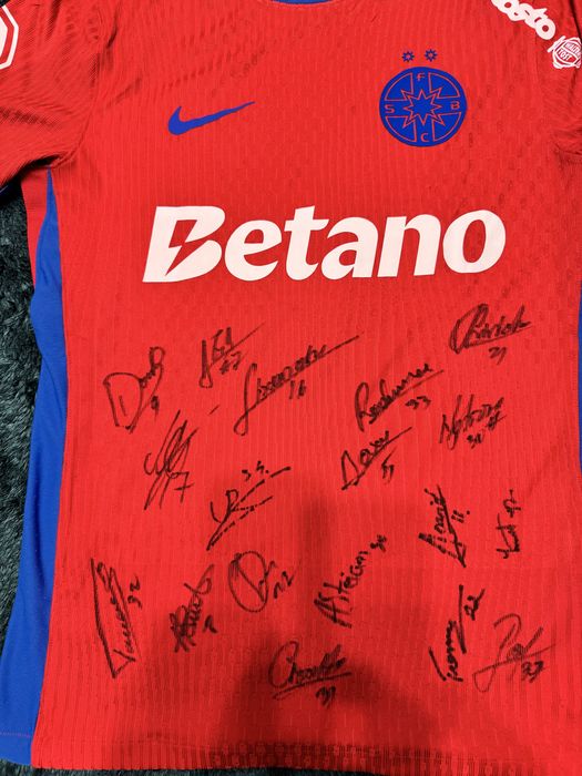 Vand Tricou de joc FCSB Nike 2025/2026 Oficial, Marimea M cu autografe