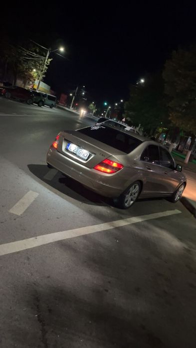 Vând Mercedes C200 Avantgarde