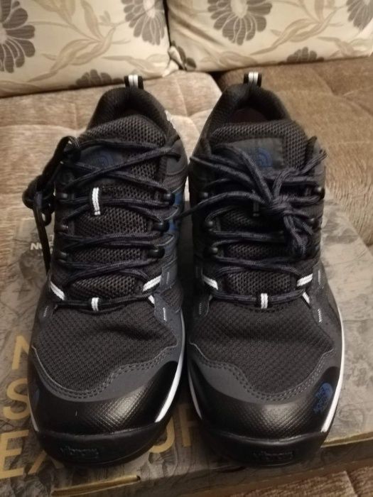 нови обувки The North Face 43-44 Vibram GORE TEX
