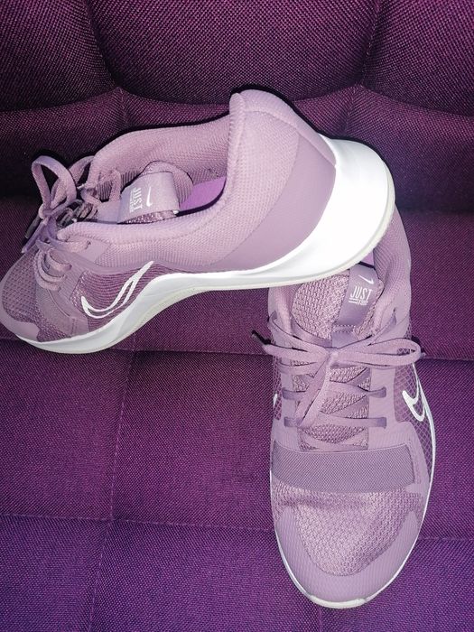 Дамски маратонки Nike