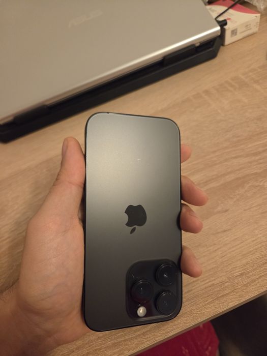 Vând iPhone 14 pro