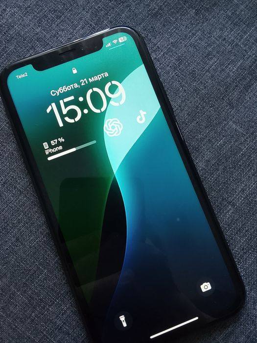 Продам телефон iPhone XR 128gb