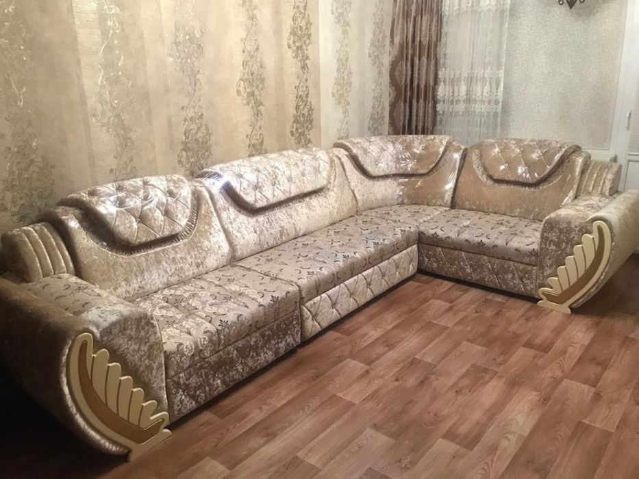 Продам диван угловой