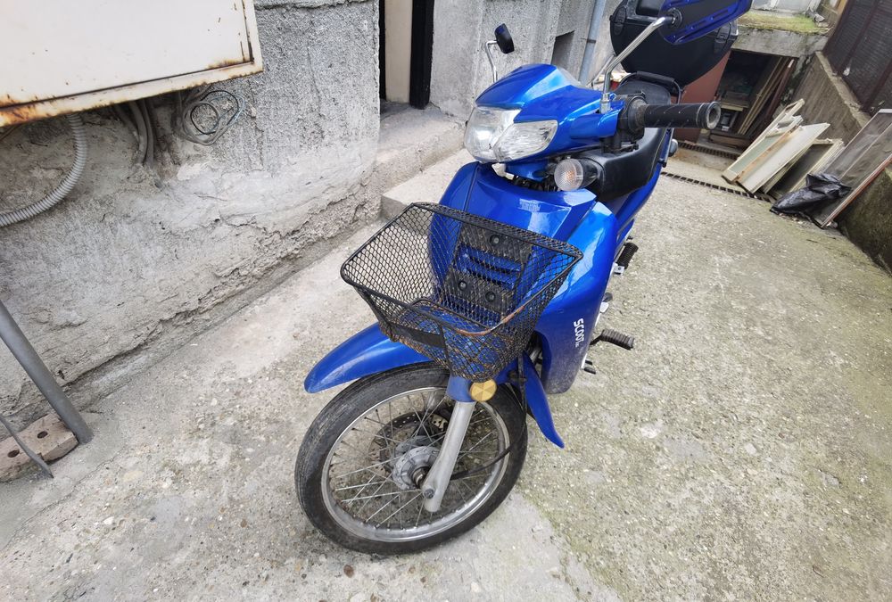 Скутер Lifan LF LF50Q-2A