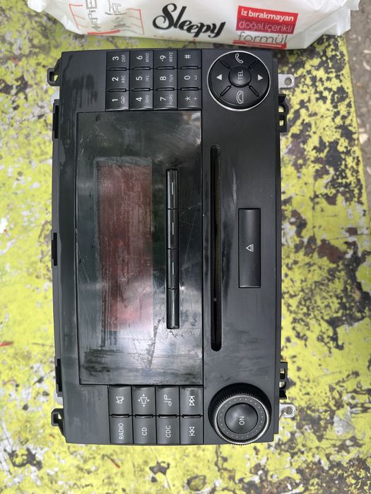 Оригинално Радио / CD Player за Mercedes A-Class (W169) и B-Class (W245) - Audio 20