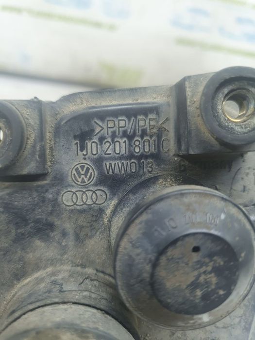 Canistra carbon 1j0201801c 1.2 benzina AKQ Volkswagen Golf 4 (1997 - 2006) benzina