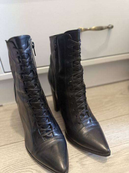 Продам осенние ботинки