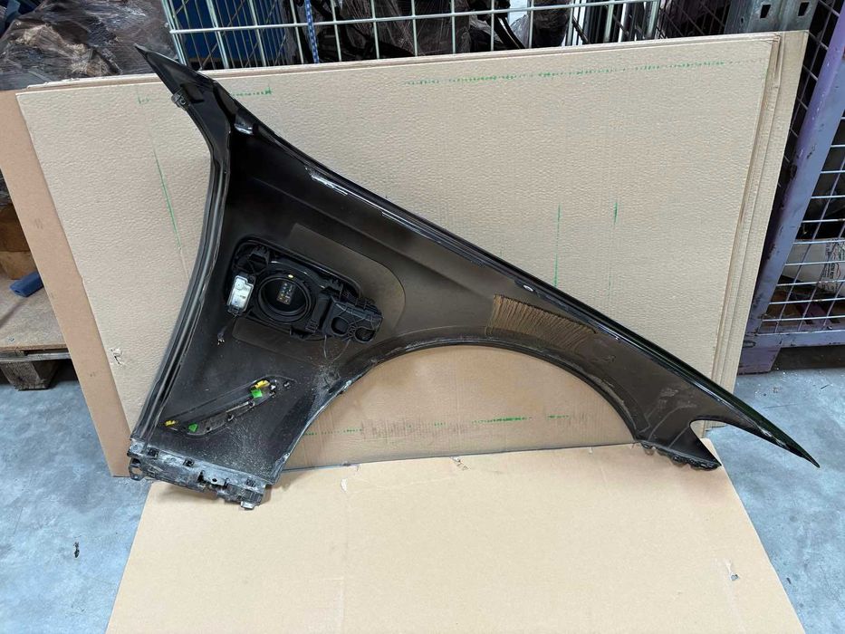 Преден ляв хибриден калник БМВ Г30 Г31 BMW G30 G31 2 броя