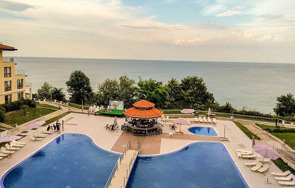 Продава се Многостаен апартамент в Бяла - 255 кв.м за 981 €/кв.м - Снимка #12