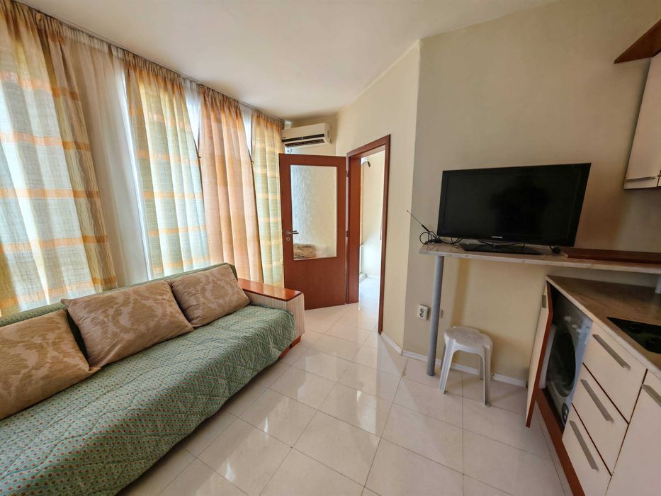 Продава се Двустаен апартамент в Несебър - 48 кв.м за 1240 €/кв.м - Снимка #2