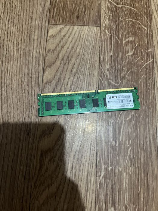 Озу карты память 2гб и 4гб