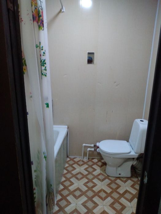 Яшнабадский район Лисунова 1.  Общага. Аренда