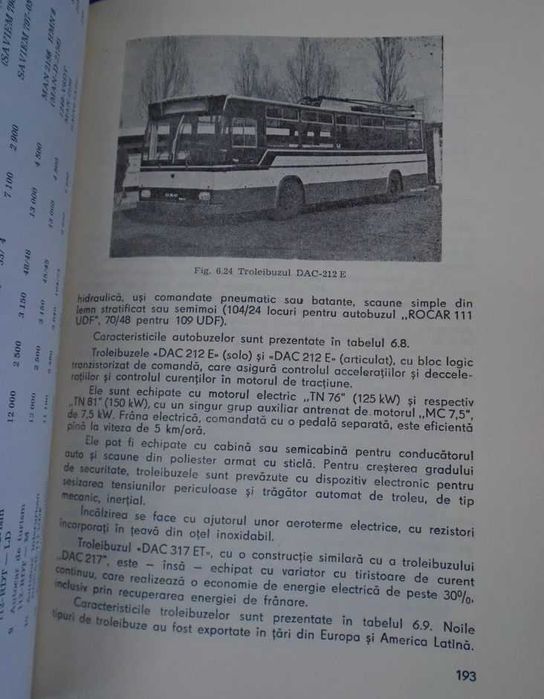 Chiriac Vasiliu - Automobilul in Romania. Istorie si Tehnica (Flux 1994, 338 pag) istoria masinilor transporturilor automobilului ACR auto masina RARA