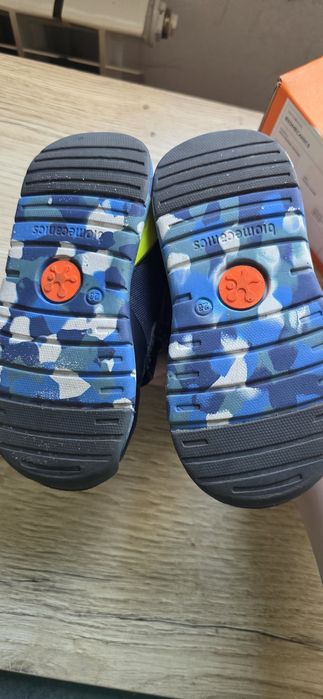 Продам кросовки Biomecanics