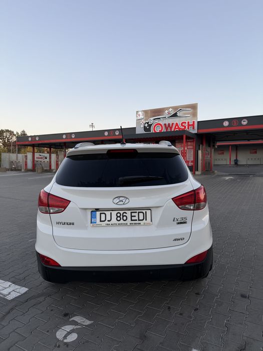 Hyundai ix35 4x4 2.0 CRDI 184cp An 2012 Automat