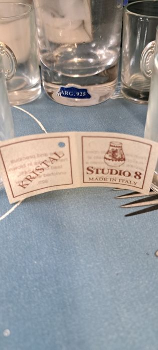 Кристален сервиз със сребърни орнаменти