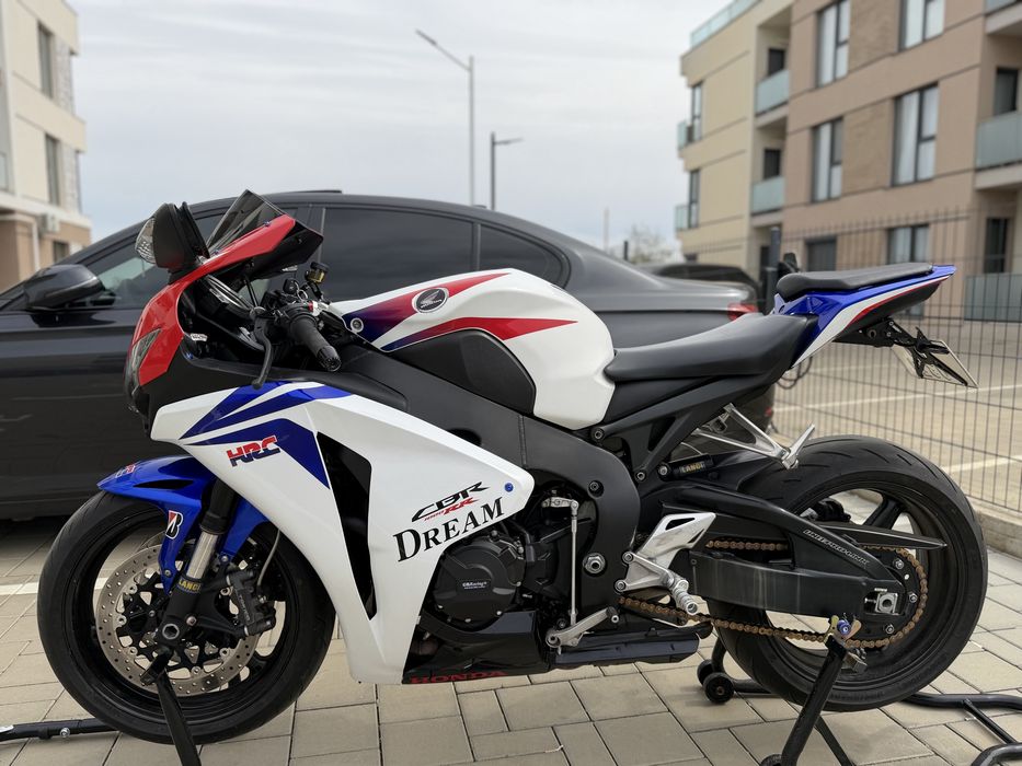 Honda cbr 1000 rr sc59