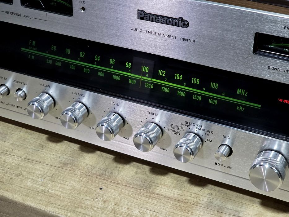 Sistem audio PANASONIC SE-4007, Pick-up, deck,radio, casetofon 8 track