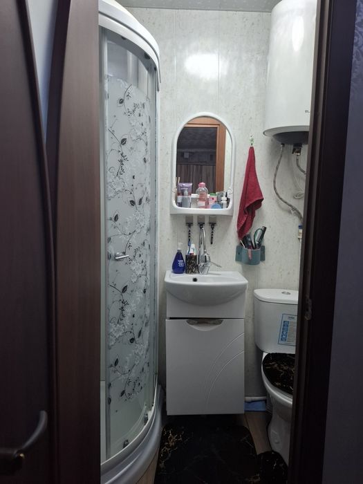 Продам 2 частных дома на одном участке