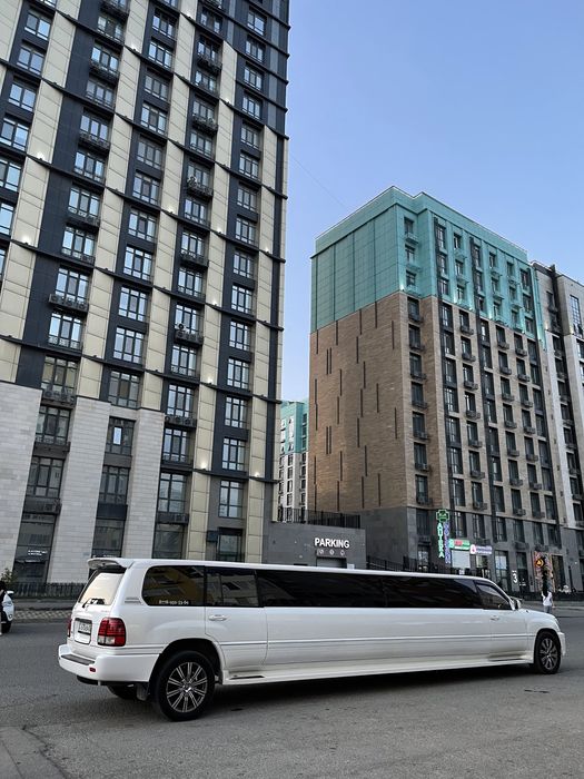 Продам лимузин Lexus LX 470