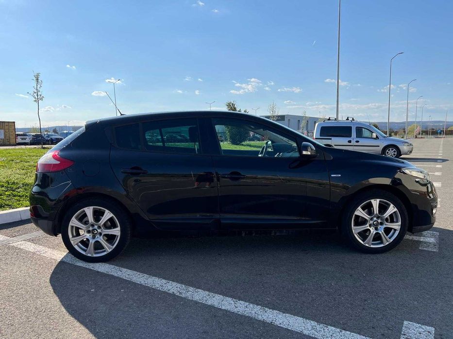 RENAULT Megane 2013 — imagine 2
