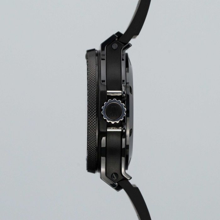 Hublot Big Bang King Black Magic Carbon 48mm 322.CM.1770.RX