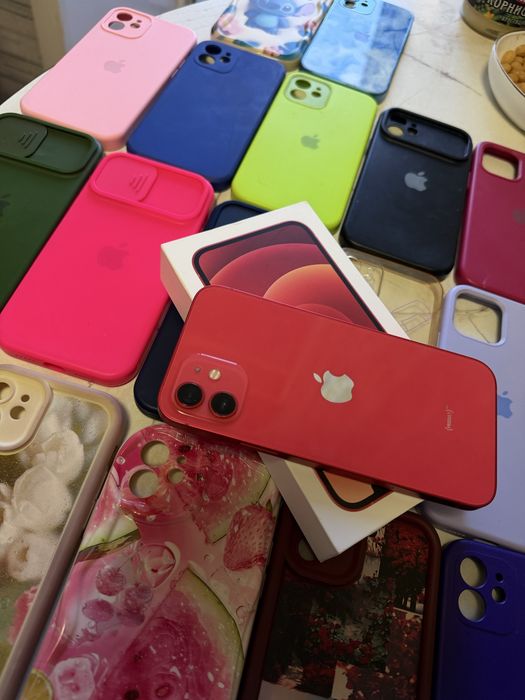 Продам Iphone 12 в хорошем состоянии