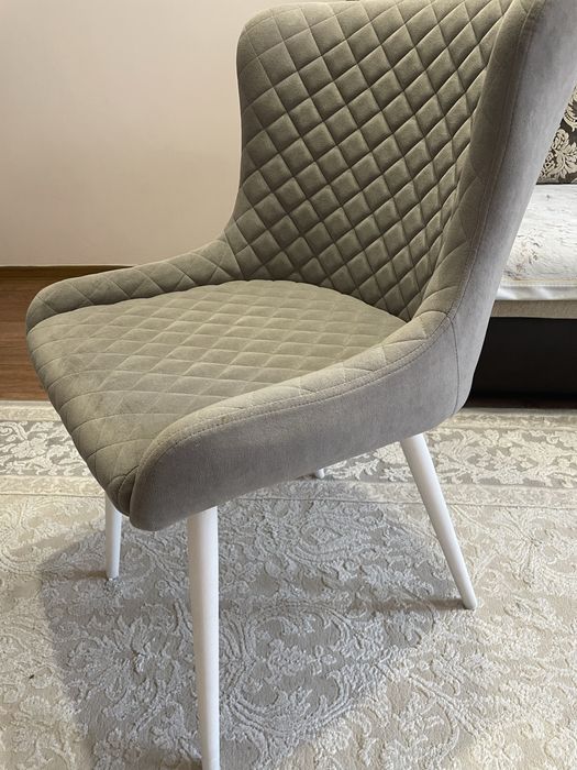 Стул для гостиной и кухни