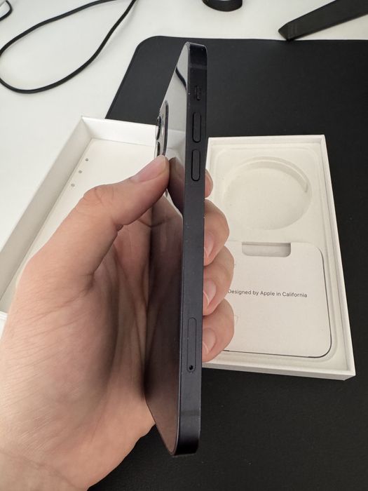 iPhone 12 Black 64GB