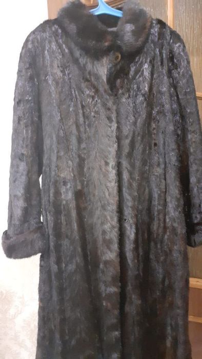 Шуба, Пальто б/у сатылады.