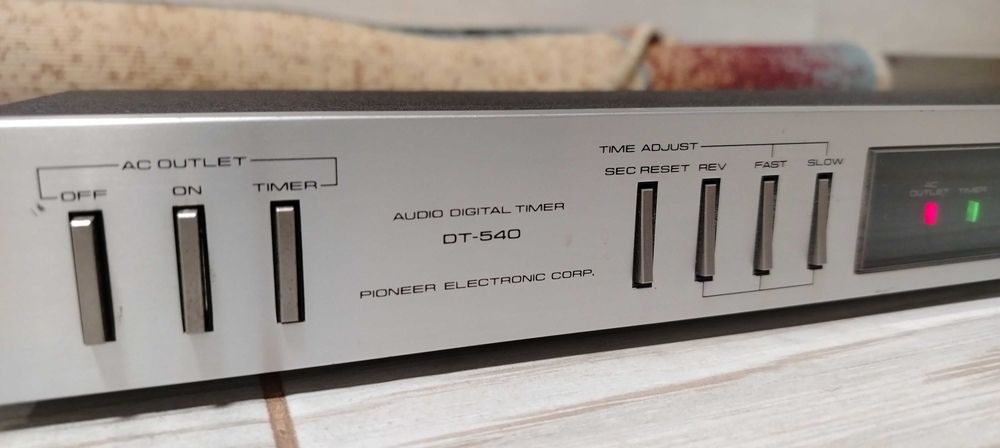 Pioneer Digital audio timer DT540. Akai. Philips